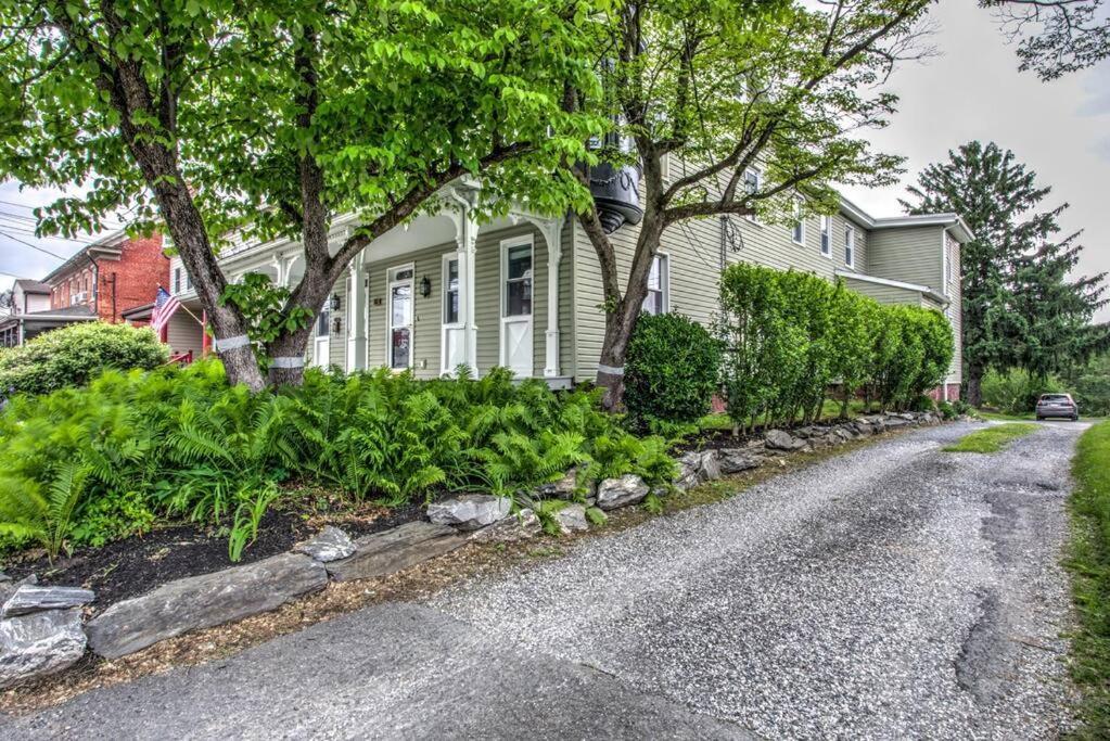 Victorian Manor On Main W 6 Beds-10 Mins To Lanc Villa Mountville Exterior photo